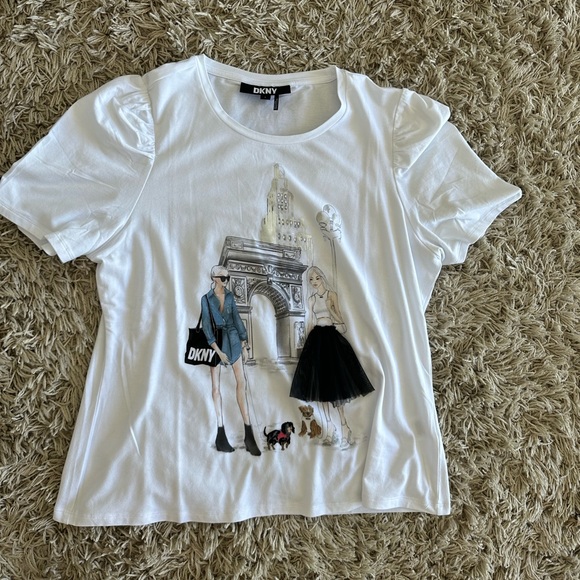 DKNYC Tops - DKNY T shirt with puff sleeves